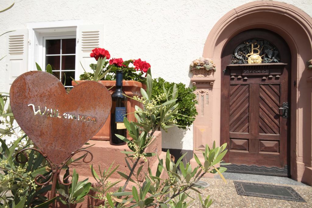 Bio-Weingut, Gaestehaus Und Kraeuterhof Flomborn Eksteriør billede